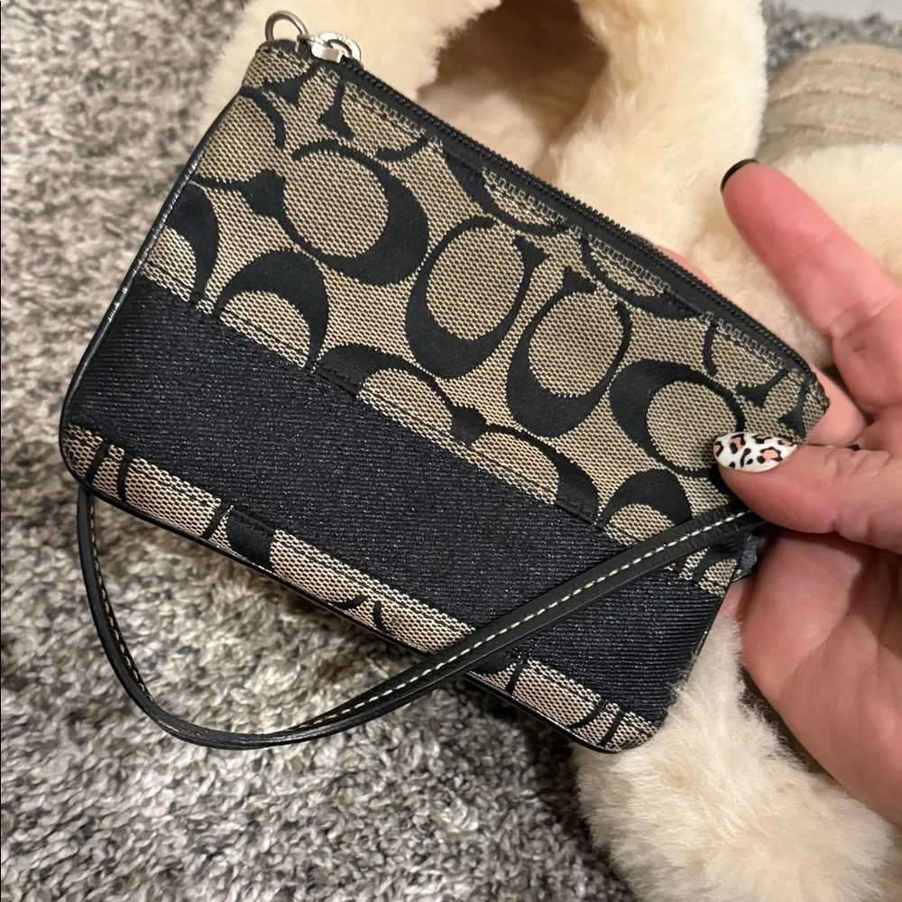 Coach elegant wristlet